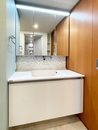 美しいボウルデザインで気品ある優雅な洗面空間　川崎市高津区Y様邸